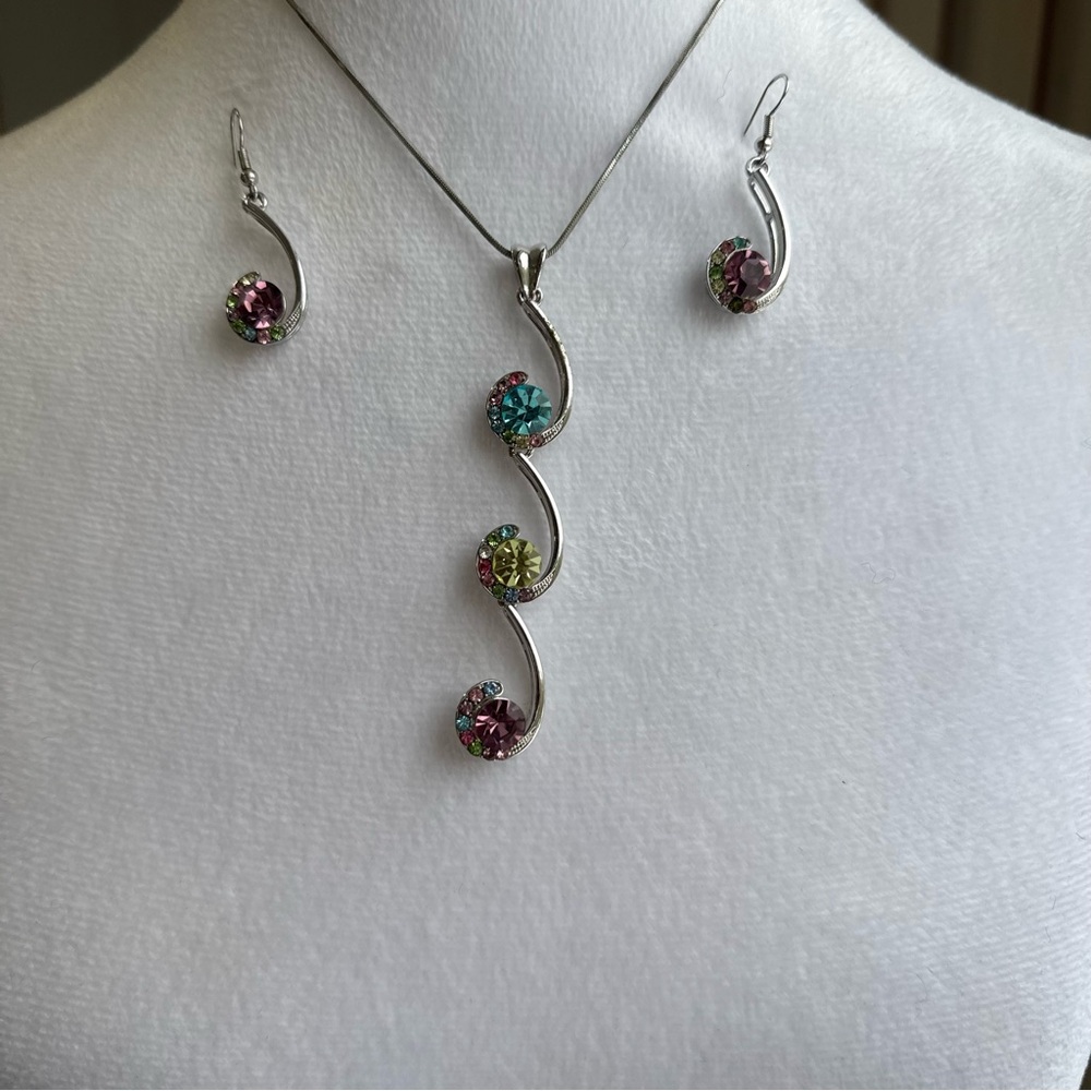 Silver Tone Elegant Multicolor Crystal Necklace & Drop Earrings - Swirl Design